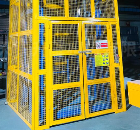 兰西货梯可以安装在室外吗